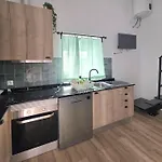 Casinhas Da Ajuda Nº15 *
